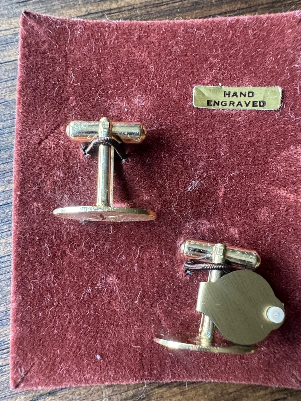 Gold Men’s Cufflinks - Hand Engraved Accent - NWT